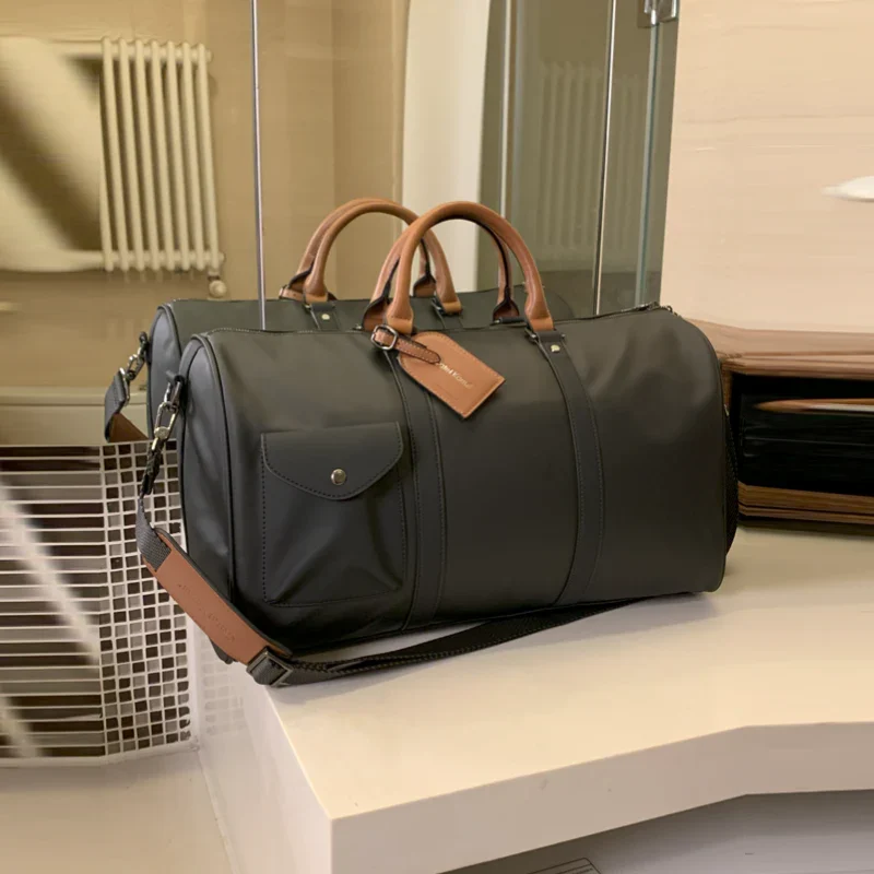 4d272b52-6989-4a4d-bd40-667fde10838b